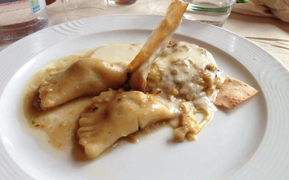 Albergo Mezzolago Hotel 3*
