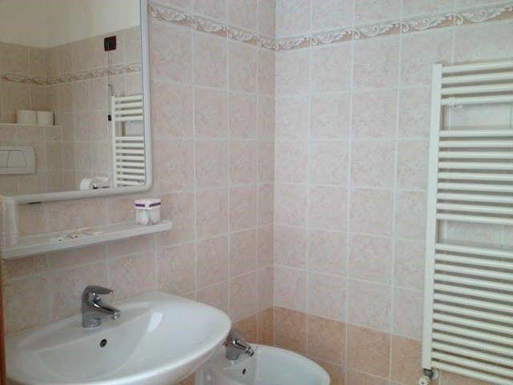 Hotel Albergo Mezzolago